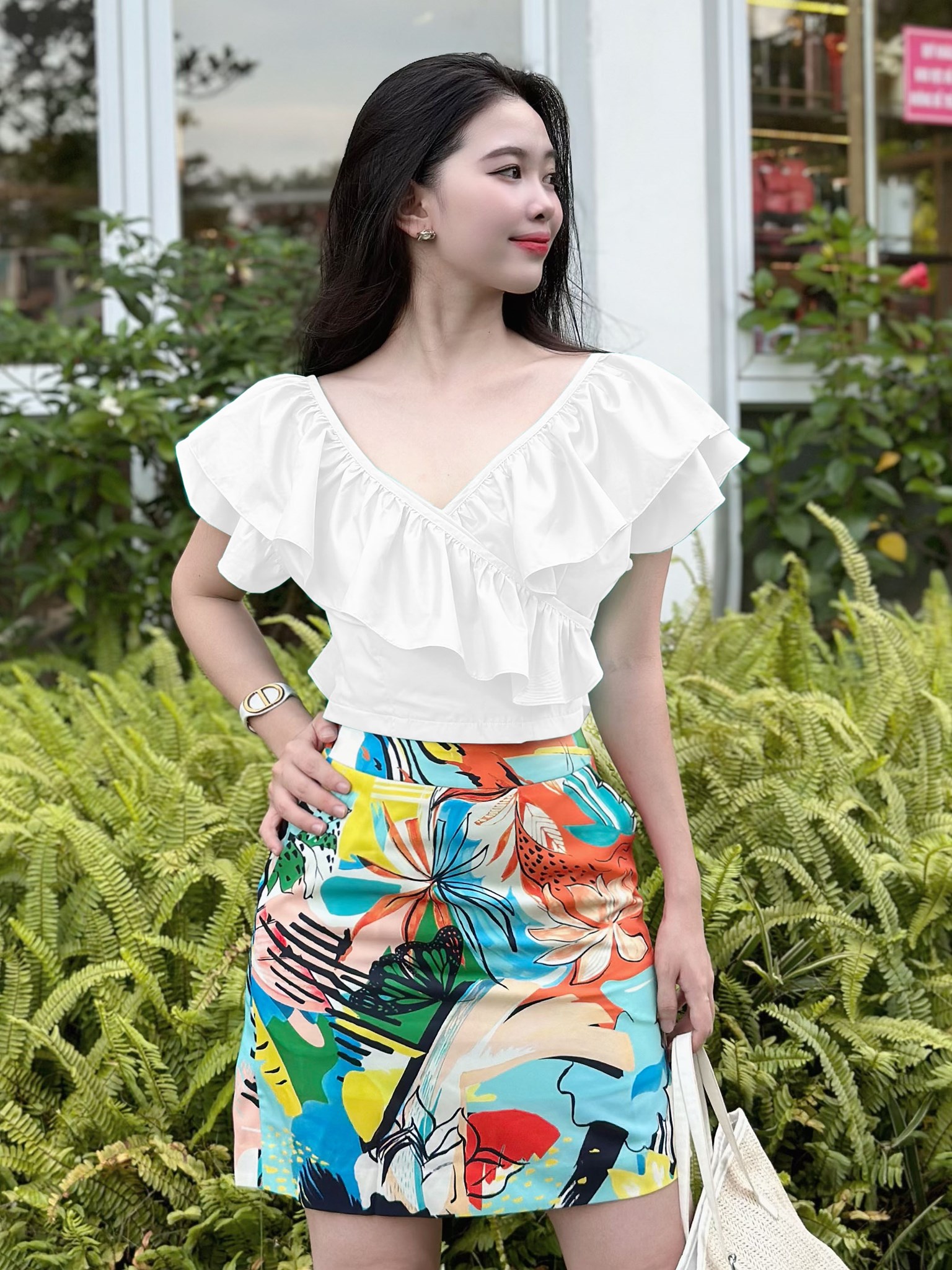 Ảnh của Áo kiểu croptop cổ bèo